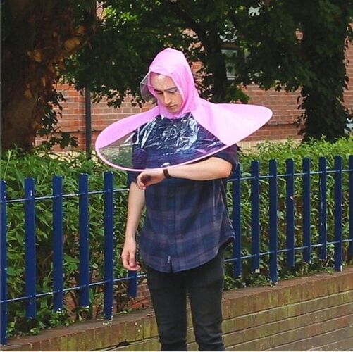 0_Would-you-wear-this-ridiculous-umbrella-jacket