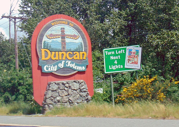 800px-Duncan,-British-Columbia-sign