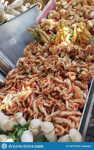 taiwanese-fried-seafood-tamsui-old-street-new-taipei-taiwan-november-famous-136751028