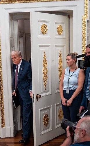 6894c3d4d3a48c715057cf051f7ab19b0811c55fd59d4588c5d32